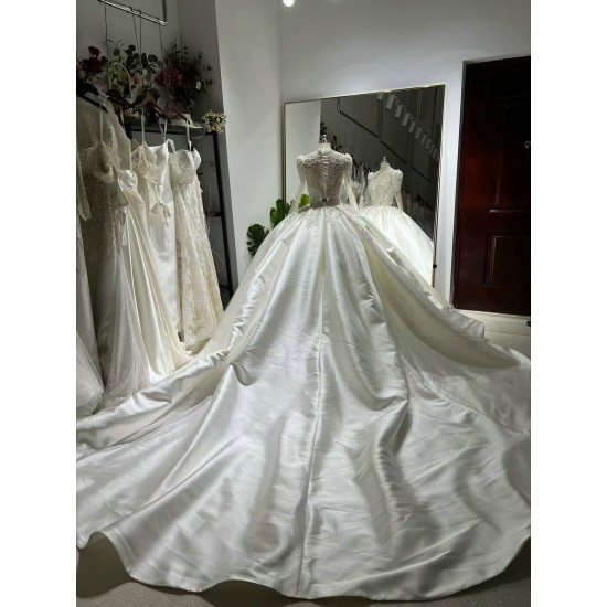 Long Sleeve Crystal Wedding Dress Luxury Long Train Floor Length Bridal Gowns Vestidos De Novia