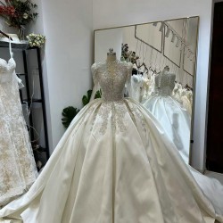 Long Sleeve Crystal Wedding Dress Luxury Long Train Floor Length Bridal Gowns Vestidos De Novia