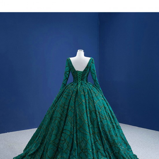 Long Sleeve Emerald Green Quinceanera Dress 2024 Princess Ball Gown V Neck Prom Dress