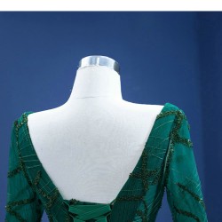 Long Sleeve Emerald Green Quinceanera Dress 2024 Princess Ball Gown V Neck Prom Dress