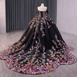 Luxury Embroidered Flowers Black Quinceanera Dress Off Shoulder Birthday Sweet 16 Dress Sweep Train vestidos de 15 anos