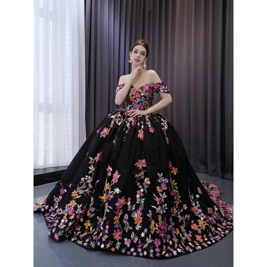 Luxury Embroidered Flowers Black Quinceanera Dress Off Shoulder Birthday Sweet 16 Dress Sweep Train vestidos de 15 anos