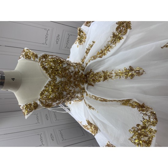 Off Shoulder White Quinceanera Dresses for 15 Anos Ball Gown Sequin Vestidos De 15 Anos