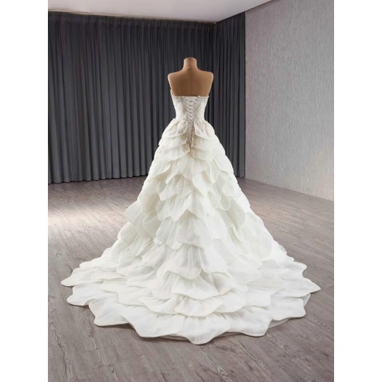 Princess Tiered Wedding Dresses 2024 A Line Beading Crystal Sleeveless Bride Gown Vestido De Noiva