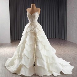 Princess Tiered Wedding Dresses 2024 A Line Beading Crystal Sleeveless Bride Gown Vestido De Noiva