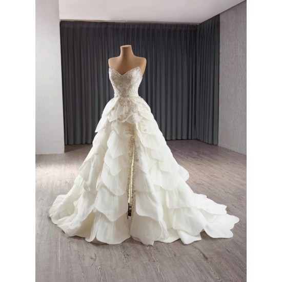 Princess Tiered Wedding Dresses 2024 A Line Beading Crystal Sleeveless Bride Gown Vestido De Noiva