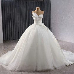 Sleeveless Wedding Dress For Woman Sweetheart Strapless Sweep Train Backless Bridal Gowns